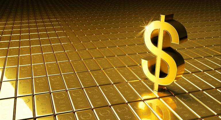 El precio del oro sube ante un dólar más bajo